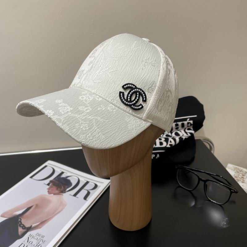 Chanel cap (96)